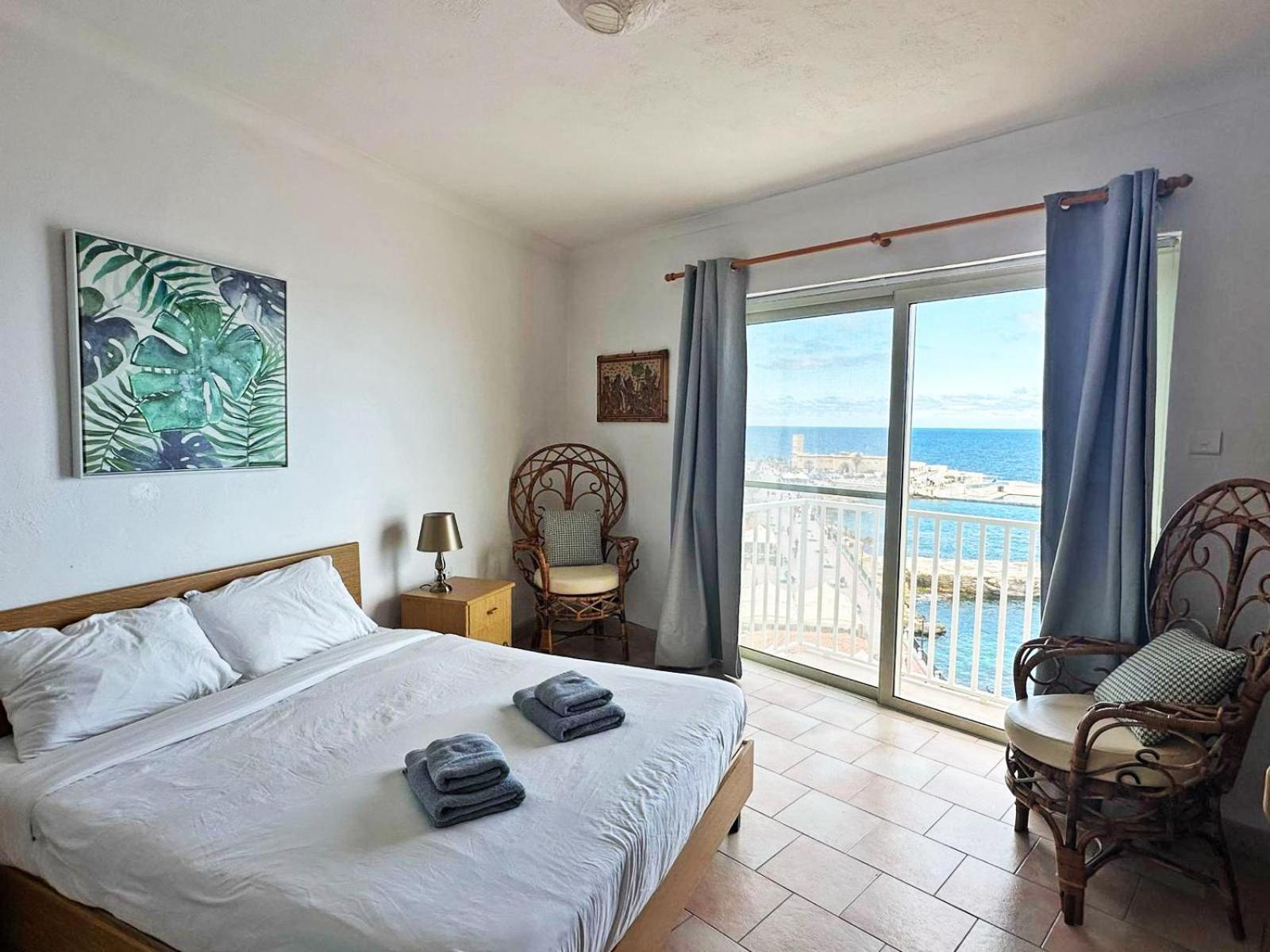 6Th Floor Seafront Apartment With Open Sea Views Sliema Esterno foto